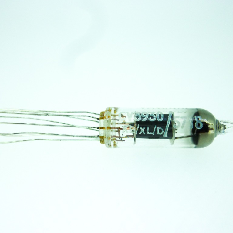 5718/CV3930-MULLARD 5718/CV3930-MULLARD